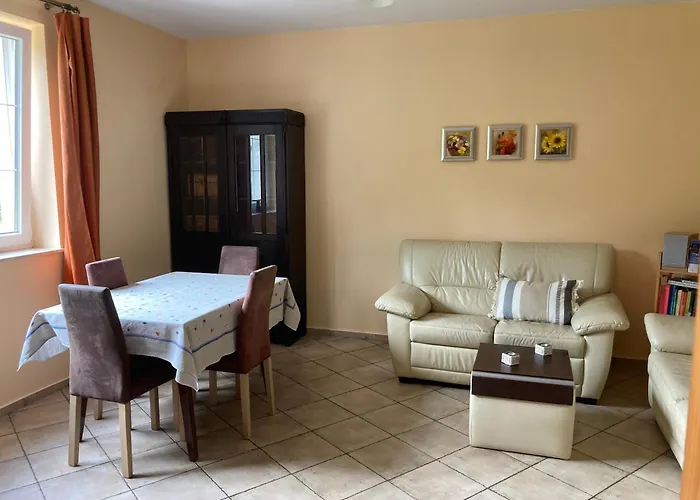 Nad Isagiem Дом отдыха *